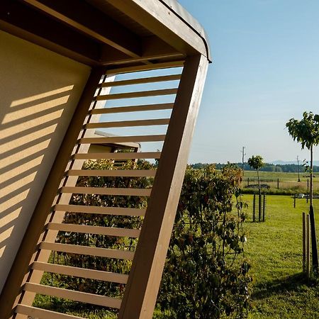 Fortun Estate - Apartmaji Ob Reki Kolpi Metlika Exterior foto