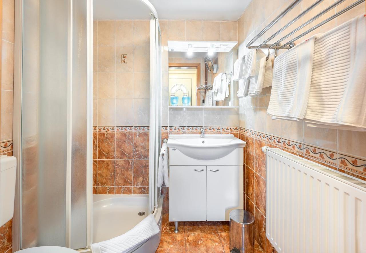 Fortun Estate - Apartmaji Ob Reki Kolpi Metlika Exterior foto